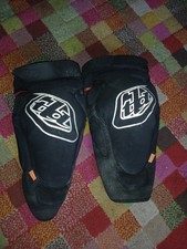 Troy Lee Designs Raid Knee
