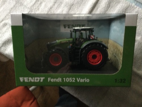 Universal hobbies fendt 1052 - hobbies,