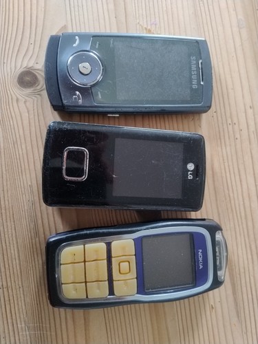 Old phones joblot untested - joblot,