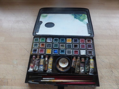 Reeves watercolour paint