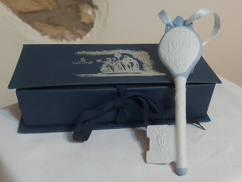 Lladro collectors society - lladro,