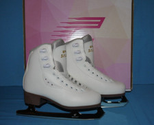 Boxed & Near Pristine - Graf