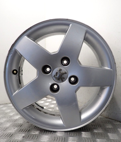 Peugeot 207 silver alloy - 207,