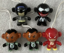 Kinder Egg Toy Figures Marvel DC x5