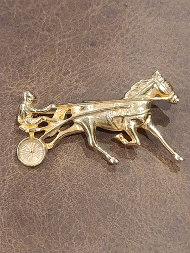 Vintage gold tone horse and - vintage,