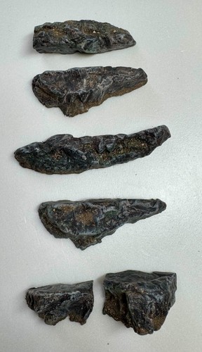Weathered rock scatter - 6x,