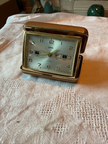 Vintage coral folding travel - coral,