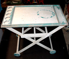 Rolling Bar Serving Tea Garden