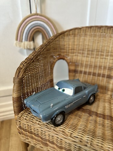 Disney cars giant - cars, secret
