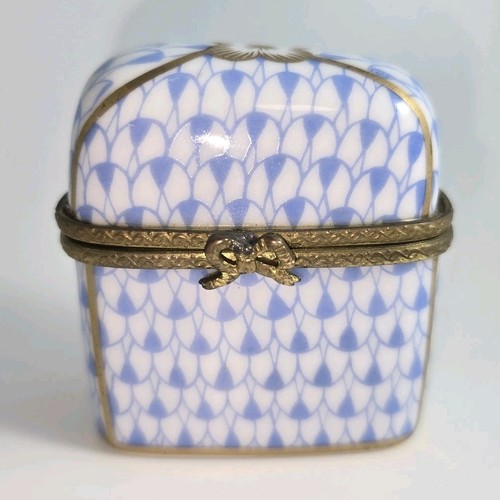 Trinket box vintage perfume - box,