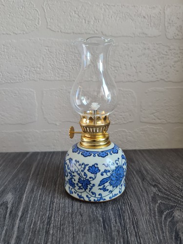 Blue white japanese small - &,