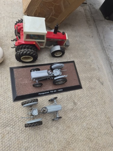 Massy ferguson toy tractors - massy,