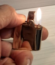 Vintage 70s Ronson ladies gold