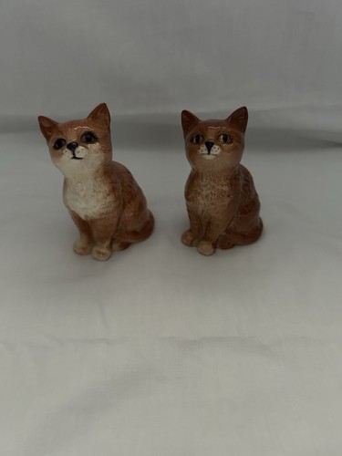 Beswick pair kittens - pair,