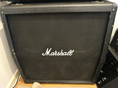 Marshall angled compact 4x12