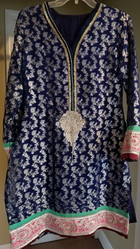 Pakistani shalwar kameez