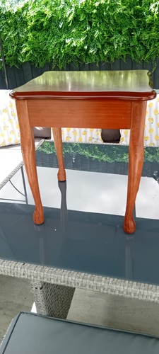 Vintage side table - side, plant