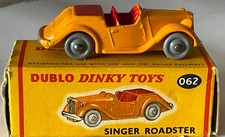 DINKY DUBLO 062 SINGER ROADSTER .NEAR MINT IN ORIGINAL BOX