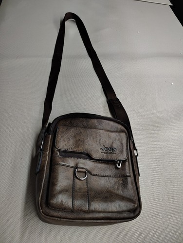 Jeep buluo shoulder - shoulder, messenger