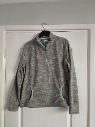 Ladies weird fish grey neck - weird,