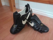 Nike Tiempo SG Ronaldinho R10 2007 Black Football Boots, UK Size 6