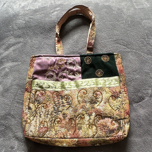 Laura ashley floral - laura,