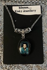 ELVIS NECKLACE KING OF POP JEWELLERY SIGNED CHAIN ELVIS PRESLEY GIFT MEN / WOMEN