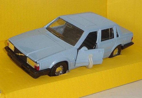 Corgi 435 volvo 760 - 760,