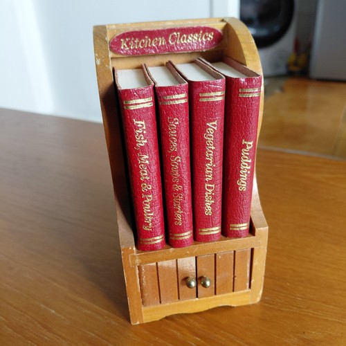 Miniature rare red leather x - rare, 4