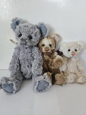  Charlie Bears