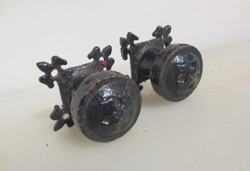 Vintage iron front door - front, knobs