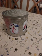 M&S QUEEN ELIZABETH II