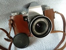 VINTAGE PRAKTICA  V F 35mm SLR FILM CAMERA + TESTED ZEISS TESSAR F2.8/50mm LENS