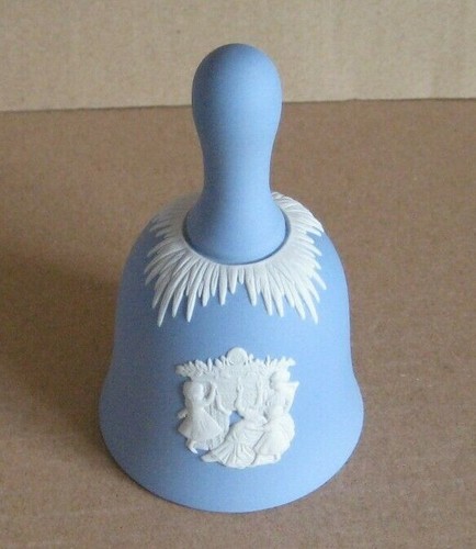 Wedgwood blue jasperware - blue,