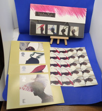 Royal Mail Mint Stamps 2001: Fabulous Hats Nick Knight 25 Stamps + Postcard set