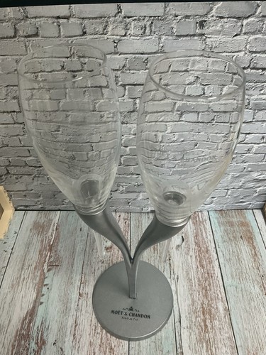 Moët chandon pair - of, duo