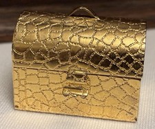 Vintage c.1950’s Era Unsigned MIRIAM HASKELL Gold Plated? Trunk Pill Pot Pendant