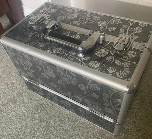 Vanity case for make - vanity,