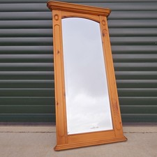 Large Bevelled Edge Arched