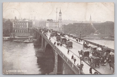 London bridge traffic horse - traffic,