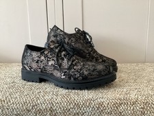 Pavers Shoes Women Size 5