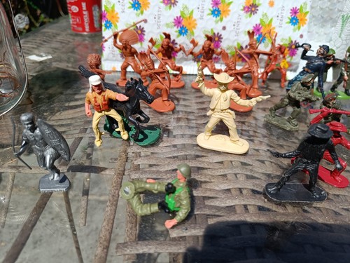 Various vintage soldiers - various,