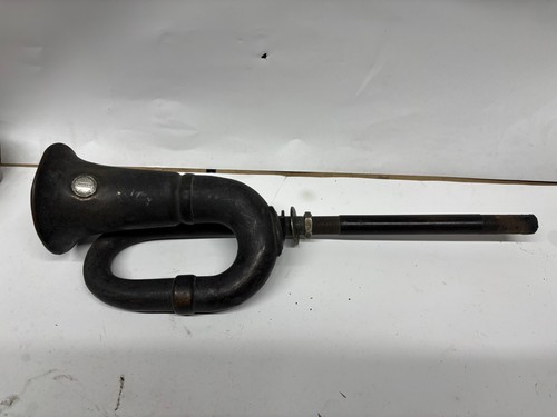 Bulb type horn - vintage, bates