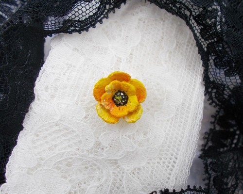 Tiny yellow welsh - welsh, tie