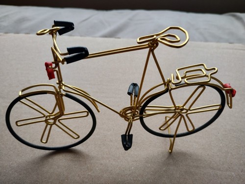 Hand made wire bicycle