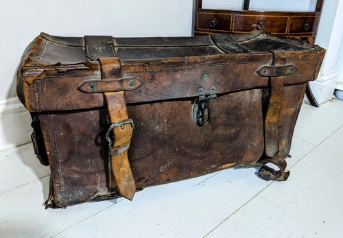 Classic car leather trunk - classic, case
