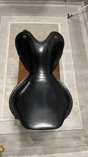 WOW Saddle Flat Seat Size 2  18”  Curved Tree Code 8669  Black