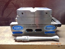 SMALL KURT MAX LOCK 5 AXIS