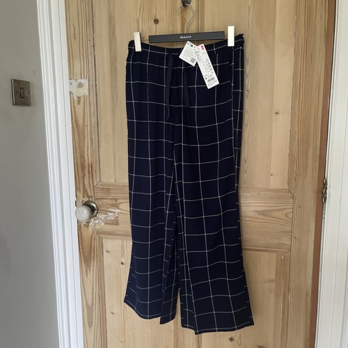 Bnwt uniqlo princess - princess, tam
