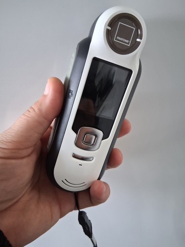 Pantone capsure rm200 handheld - capsure,